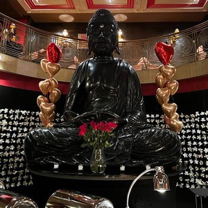 Valentnsk dekorace v Budha baru